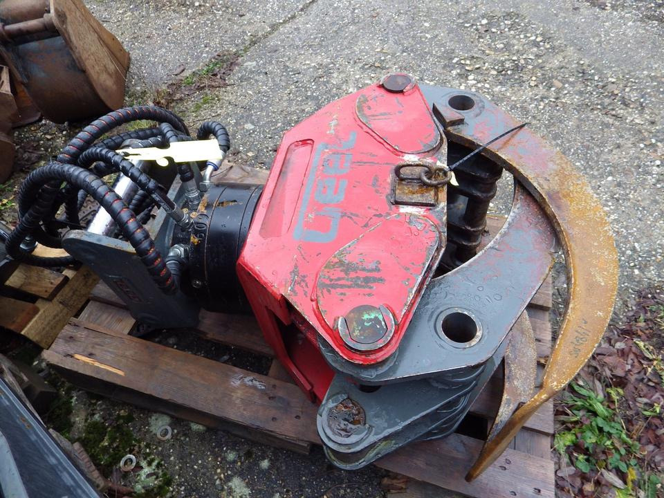 Holzgreifer/Sortiergreifer mit Thumm 609 MS08 optional - Kuka: slika 2 Holzgreifer/Sortiergreifer mit Thumm 609 MS08 optional - Kuka: slika 2