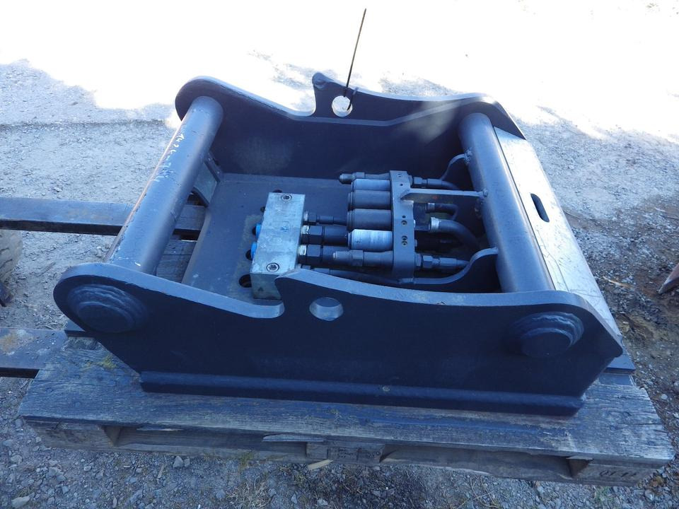 SchraubAdapterPlatte OQ80 OilQuick 80 ( MWST ausweisbar ) - Brza spojnica: slika 5 SchraubAdapterPlatte OQ80 OilQuick 80 ( MWST ausweisbar ) - Brza spojnica: slika 5
