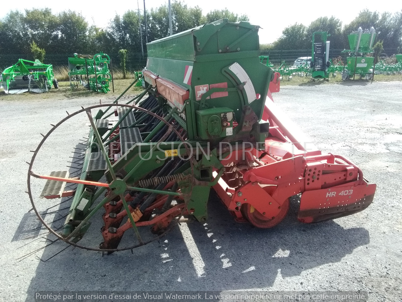 AMAZONE COMBINE DE SEMIS AD 402 - Kombinovana mašina za setvu: slika 4 AMAZONE COMBINE DE SEMIS AD 402 - Kombinovana mašina za setvu: slika 4