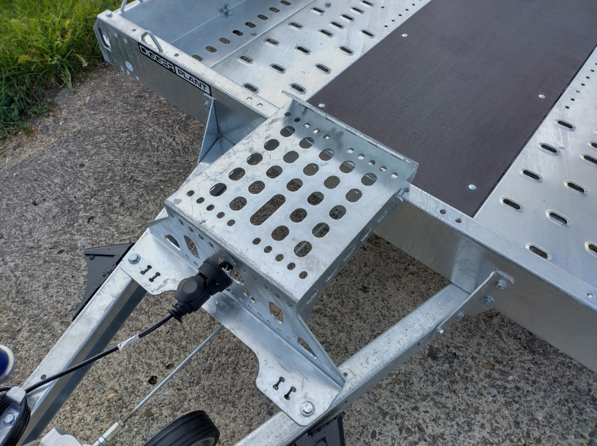 BRIAN JAMES TRAILERS DiggerPlant 543-1320 - Prikolica za prevoz radnih mašina: slika 5 BRIAN JAMES TRAILERS DiggerPlant 543-1320 - Prikolica za prevoz radnih mašina: slika 5