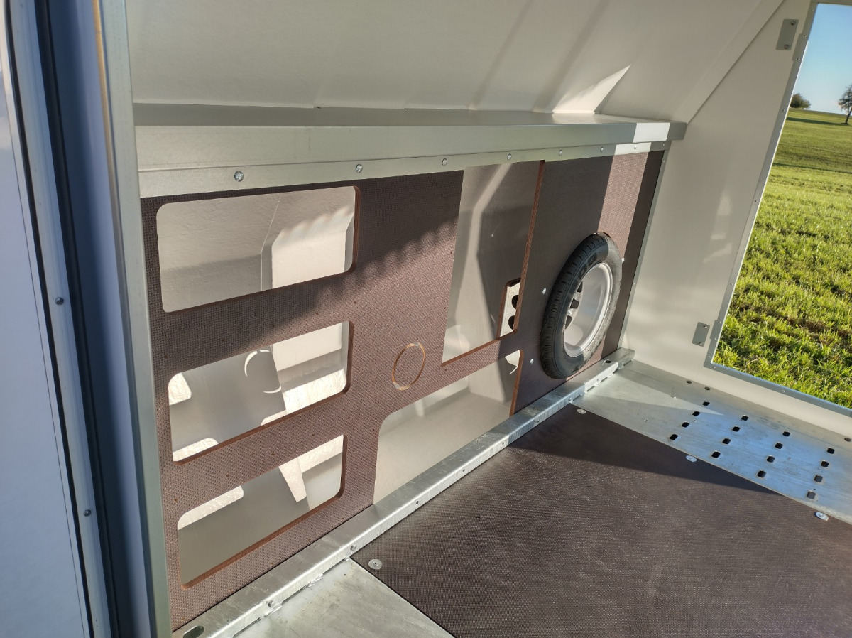 BRIAN JAMES TRAILERS RaceSport 340-5510 - Prikolica za prevoz automobila: slika 4 BRIAN JAMES TRAILERS RaceSport 340-5510 - Prikolica za prevoz automobila: slika 4