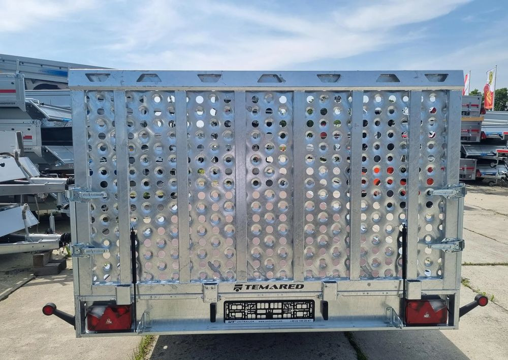 TEMARED UNIVERSAL 5121/3 3.5T R10C SKLEJKA - Prikolica za prevoz automobila: slika 4 TEMARED UNIVERSAL 5121/3 3.5T R10C SKLEJKA - Prikolica za prevoz automobila: slika 4
