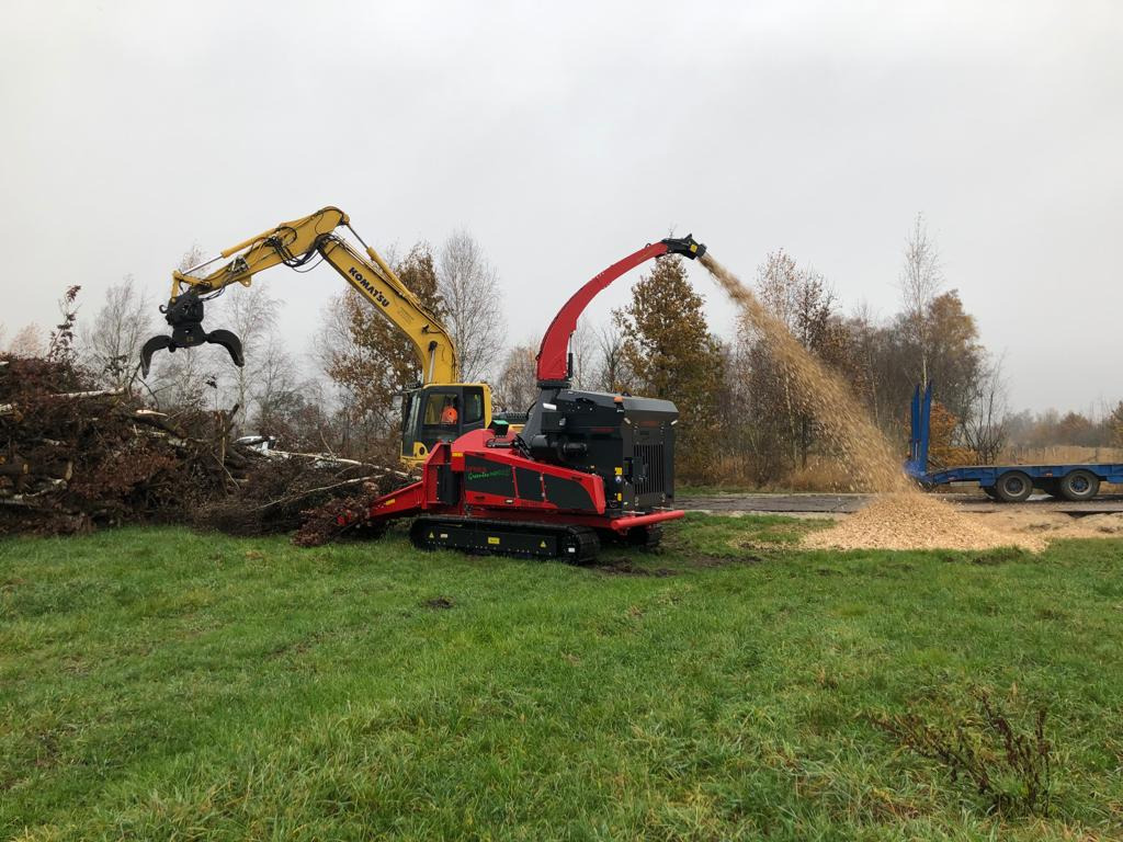 UFKES 942 Chipper - Strugač za drvo: slika 3 UFKES 942 Chipper - Strugač za drvo: slika 3