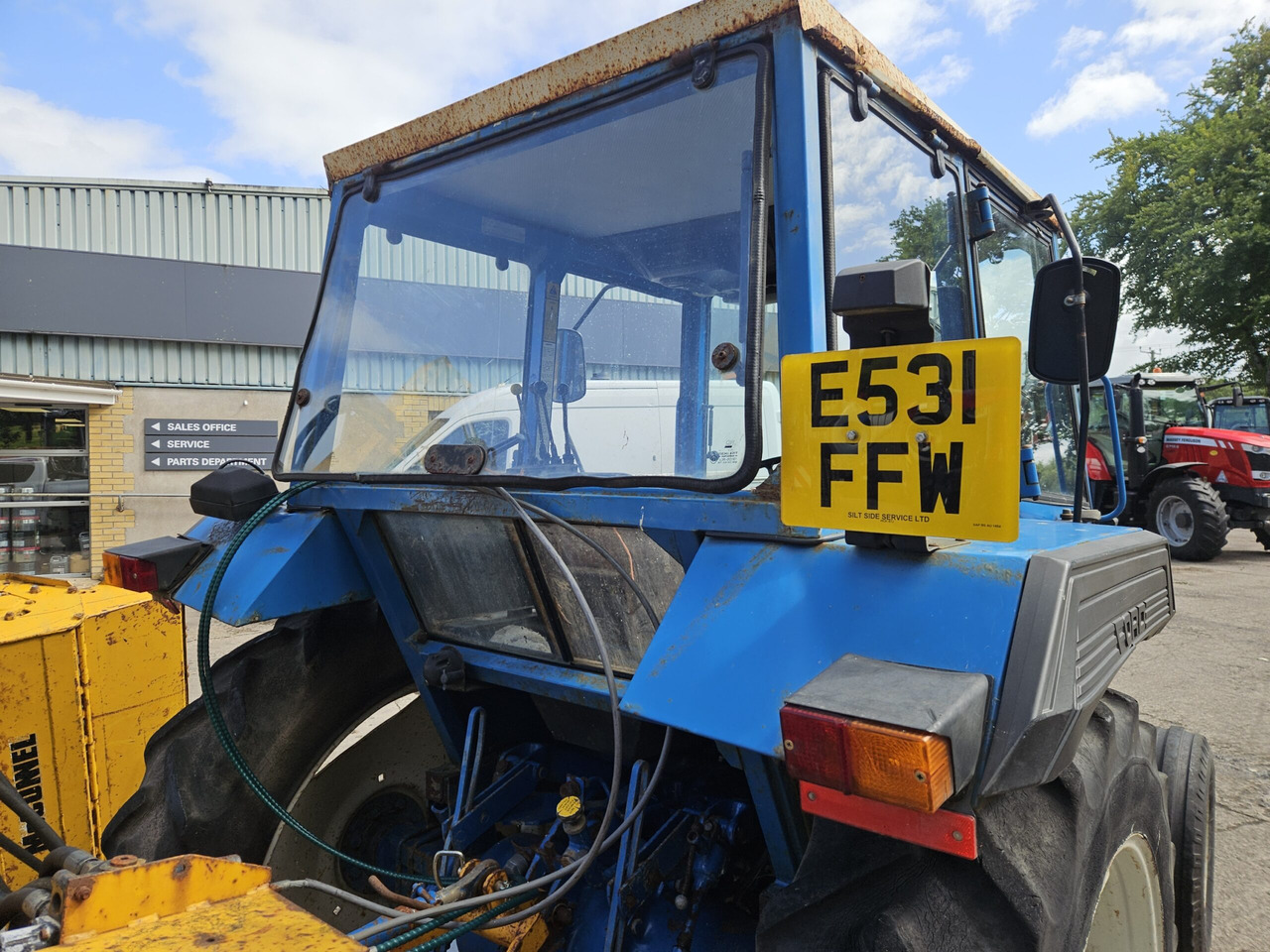 1988 Ford 4110 2wd tractor - Traktor: slika 3 1988 Ford 4110 2wd tractor - Traktor: slika 3