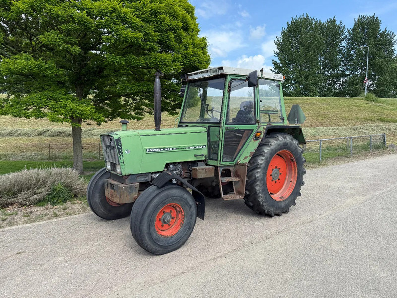 Fendt FARMER 306 LS 4X2 - Traktor: slika 1 Fendt FARMER 306 LS 4X2 - Traktor: slika 1