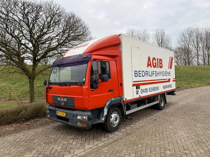 MAN L20 Bakwagen 4x2 Manual EUR 3 NL TRUCK - Kamion sa zatvorenim sandukom: slika 1 MAN L20 Bakwagen 4x2 Manual EUR 3 NL TRUCK - Kamion sa zatvorenim sandukom: slika 1