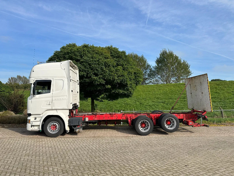 Scania R730 V8 FULL AIR-6X2-RETARDER- EUR6- - Kamion sa golom šasijom i zatvorenom kabinom: slika 2 Scania R730 V8 FULL AIR-6X2-RETARDER- EUR6- - Kamion sa golom šasijom i zatvorenom kabinom: slika 2