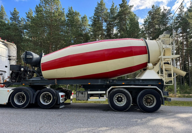 Liebherr12m3 Perävaunu - Poluprikolica mikser: slika 1 Liebherr12m3 Perävaunu - Poluprikolica mikser: slika 1