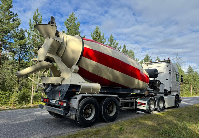 Liebherr12m3 Perävaunu - Poluprikolica mikser: slika 4 Liebherr12m3 Perävaunu - Poluprikolica mikser: slika 4