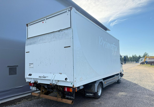 Mercedes-BenzAtego kaappi + perälauta - Kamion sa zatvorenim sandukom: slika 5 Mercedes-BenzAtego kaappi + perälauta - Kamion sa zatvorenim sandukom: slika 5