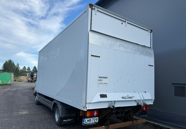 Mercedes-BenzAtego kaappi + perälauta - Kamion sa zatvorenim sandukom: slika 3 Mercedes-BenzAtego kaappi + perälauta - Kamion sa zatvorenim sandukom: slika 3