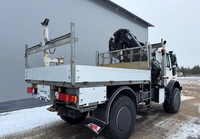 Mercedes-BenzUnimog U5000 + Hiab 099 E-4 - Kamion sa tovarnim sandukom, Kamion sa dizalicom: slika 5 Mercedes-BenzUnimog U5000 + Hiab 099 E-4 - Kamion sa tovarnim sandukom, Kamion sa dizalicom: slika 5