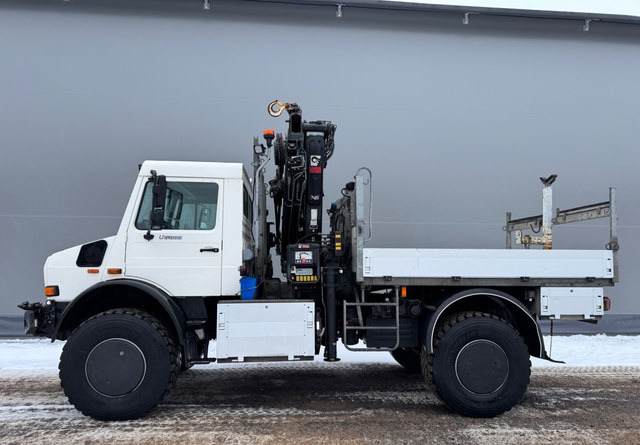 Mercedes-BenzUnimog U5000 + Hiab 099 E-4 - Kamion sa tovarnim sandukom, Kamion sa dizalicom: slika 2 Mercedes-BenzUnimog U5000 + Hiab 099 E-4 - Kamion sa tovarnim sandukom, Kamion sa dizalicom: slika 2