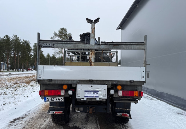 Mercedes-BenzUnimog U5000 + Nosturi Hiab 099 E-4 - Kamion sa tovarnim sandukom, Kamion sa dizalicom: slika 4 Mercedes-BenzUnimog U5000 + Nosturi Hiab 099 E-4 - Kamion sa tovarnim sandukom, Kamion sa dizalicom: slika 4