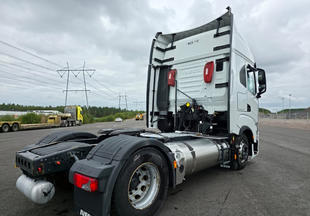 IvecoS-Way 460 4x2 LNG / LBG - Tegljač: slika 4 IvecoS-Way 460 4x2 LNG / LBG - Tegljač: slika 4