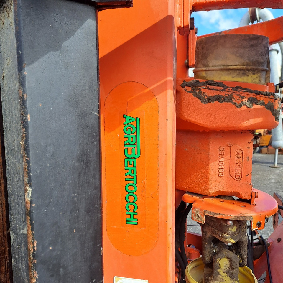 ERPICE ROTANTE PIEGHEVOLE MASCHIO AQUILA 5000 - Traktorska freza: slika 3 ERPICE ROTANTE PIEGHEVOLE MASCHIO AQUILA 5000 - Traktorska freza: slika 3