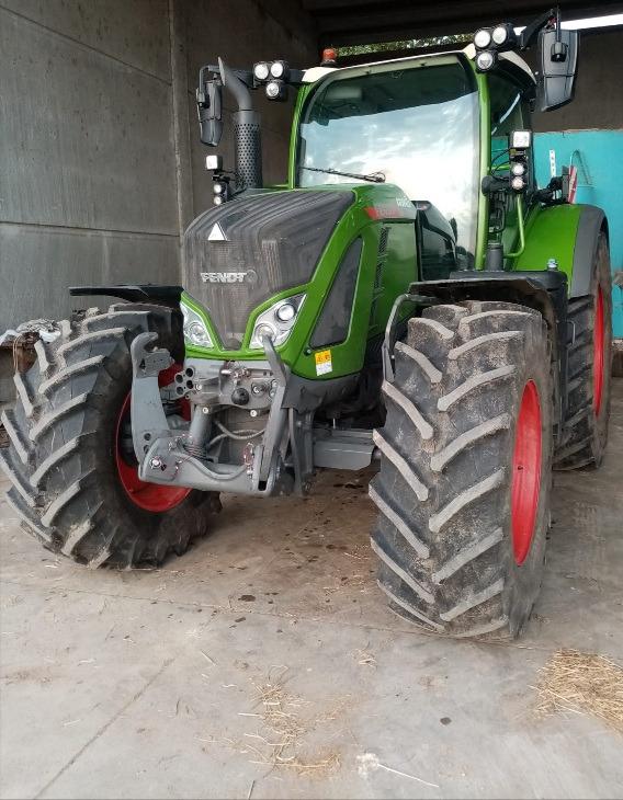 FENDT 320 VARIO - Traktor: slika 2 FENDT 320 VARIO - Traktor: slika 2