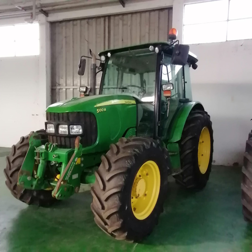 JOHN DEERE 5070 M - Traktor: slika 1 JOHN DEERE 5070 M - Traktor: slika 1