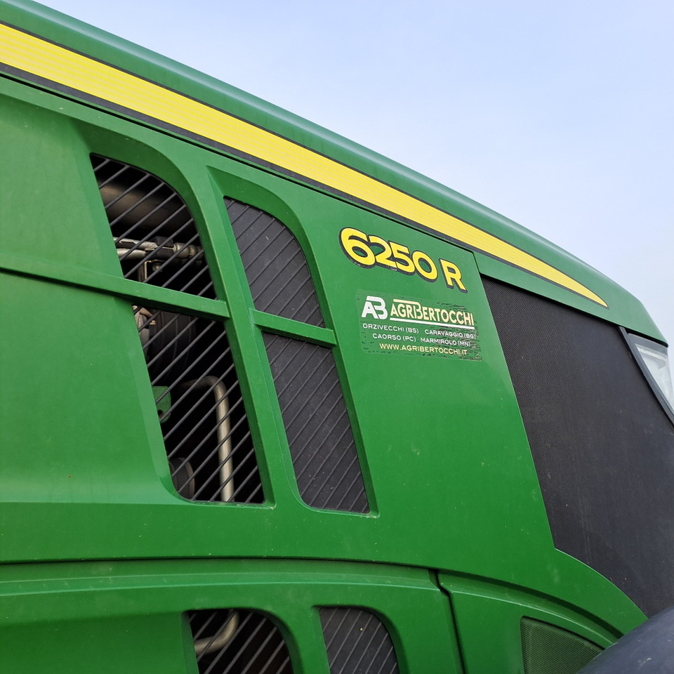 JOHN DEERE 6250R PREMIUM EDITION - Traktor: slika 5 JOHN DEERE 6250R PREMIUM EDITION - Traktor: slika 5