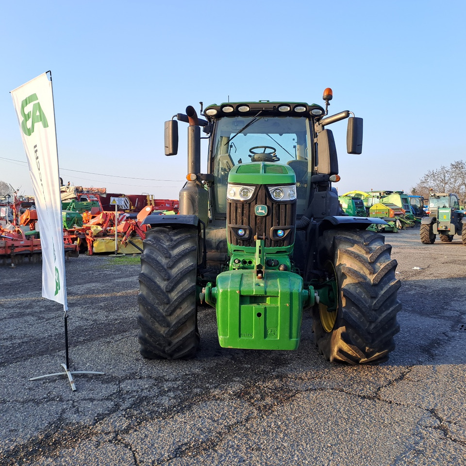 JOHN DEERE 6250R ULTIMATE EDITION - Traktor: slika 2 JOHN DEERE 6250R ULTIMATE EDITION - Traktor: slika 2