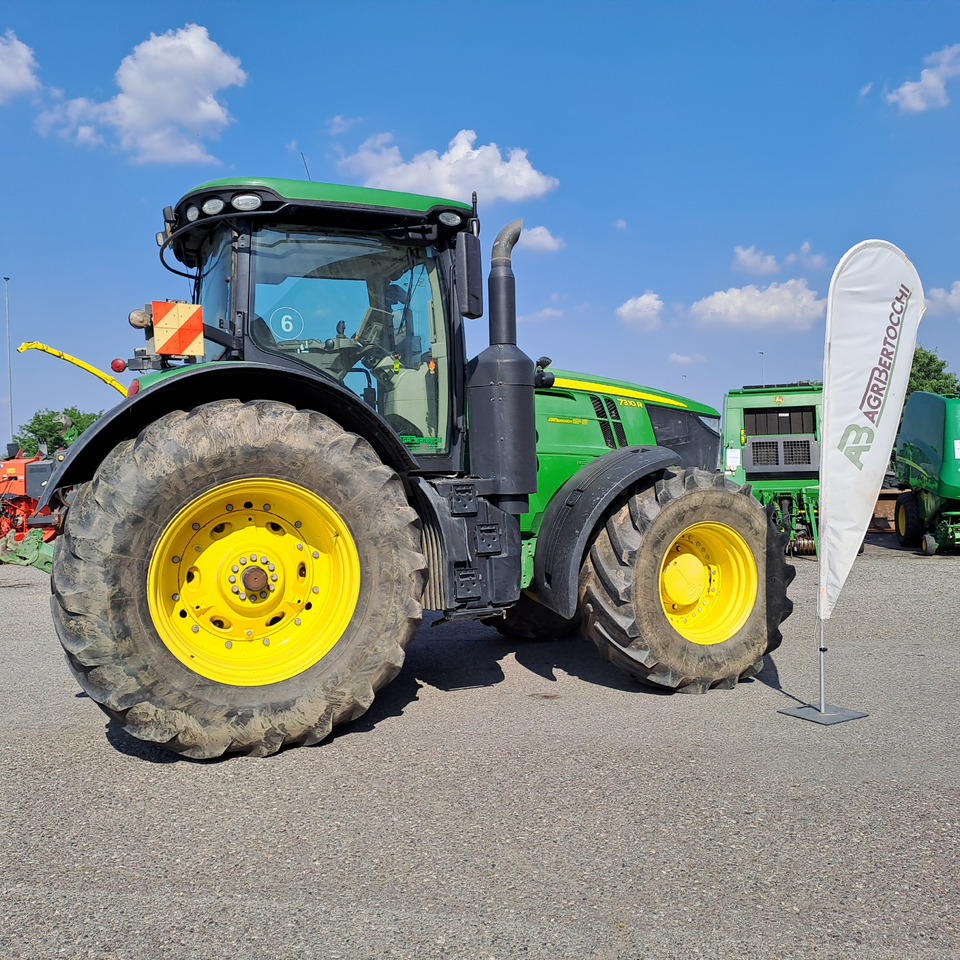 JOHN DEERE 7310R - Traktor: slika 3 JOHN DEERE 7310R - Traktor: slika 3