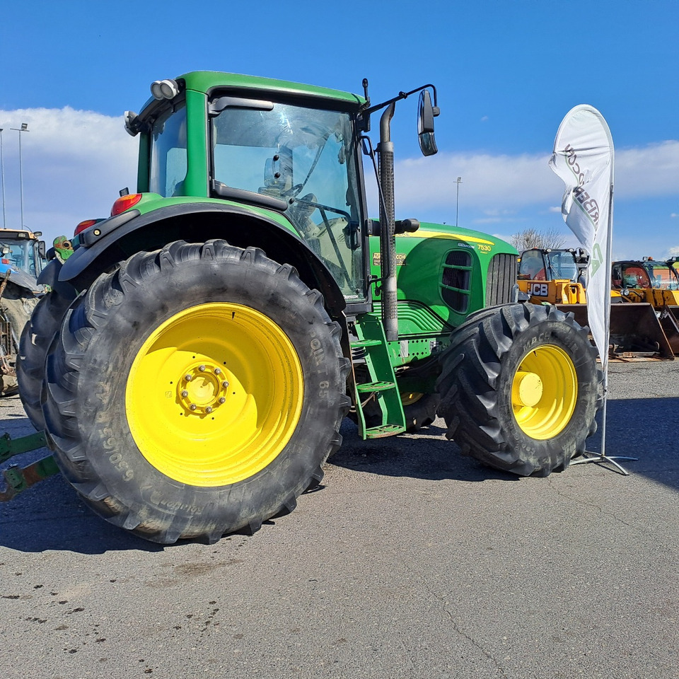 JOHN DEERE 7530 PREMIUM - Traktor: slika 2 JOHN DEERE 7530 PREMIUM - Traktor: slika 2