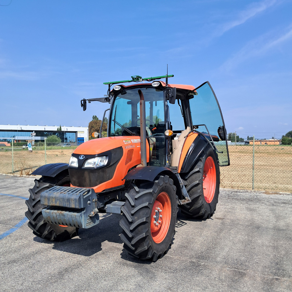 KUBOTA M9960 - Traktor: slika 1 KUBOTA M9960 - Traktor: slika 1