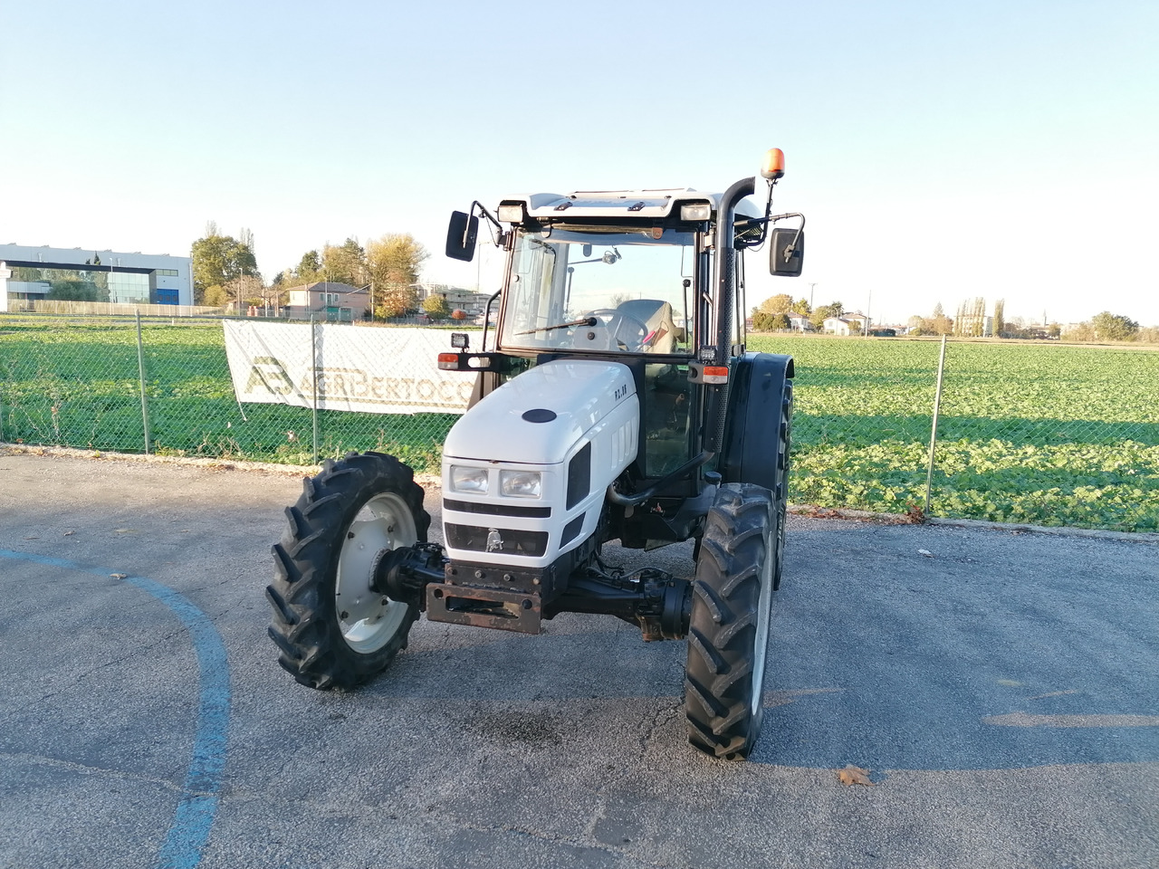 LAMBORGHINI R2.86 - Traktor: slika 2 LAMBORGHINI R2.86 - Traktor: slika 2