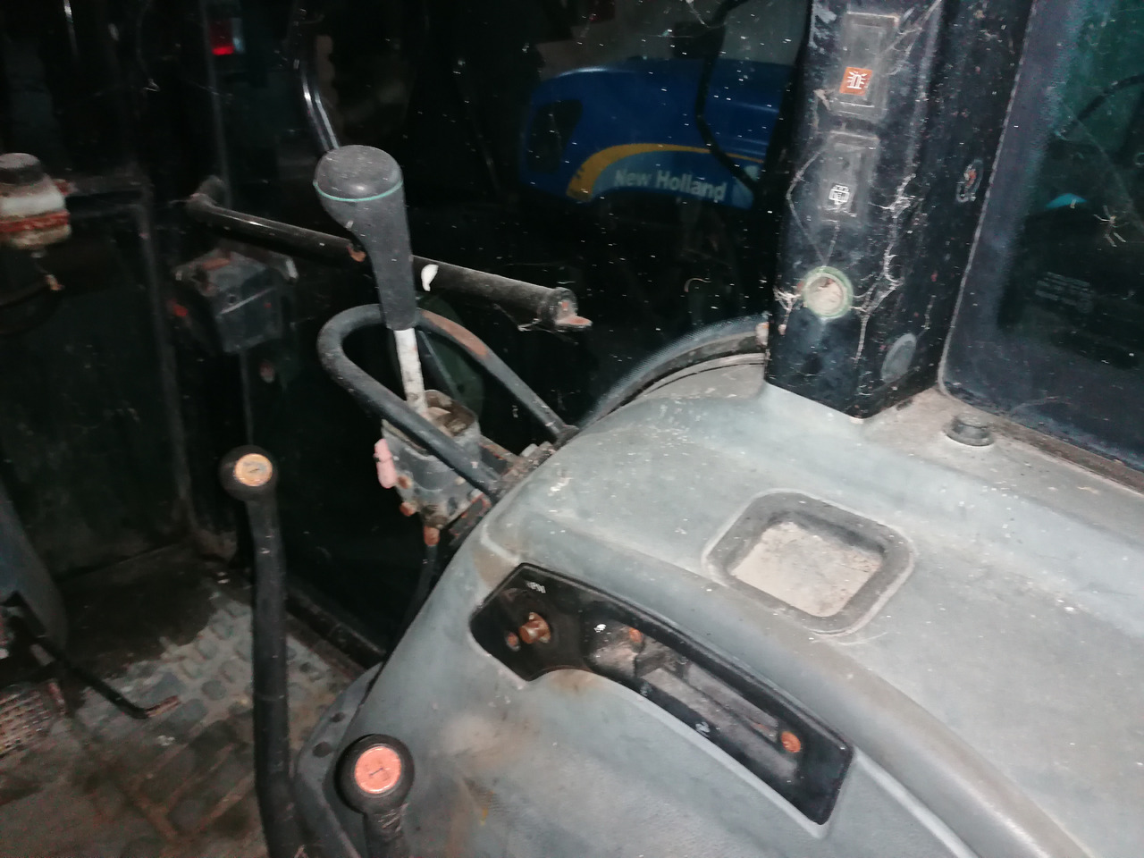 NEW HOLLAND TL 90 - Traktor: slika 5 NEW HOLLAND TL 90 - Traktor: slika 5