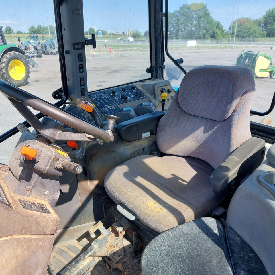 NEW HOLLAND TM 190 - Traktor: slika 2 NEW HOLLAND TM 190 - Traktor: slika 2