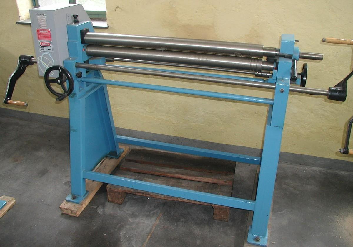 Dreiwalzen-Rundbiegemaschine AKYAPAK - Mašina za obradu metala: slika 2 Dreiwalzen-Rundbiegemaschine AKYAPAK - Mašina za obradu metala: slika 2