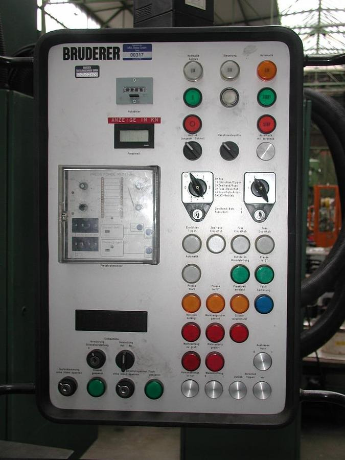 Kniehebelpresse BRUDERER - Mašina za obradu metala: slika 2 Kniehebelpresse BRUDERER - Mašina za obradu metala: slika 2