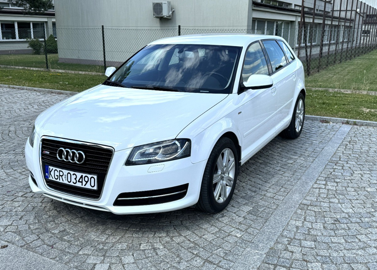Audi A3 1.6 TDI 105KM Bezwypadkowy potwierdzony przebieg AUTO BARDZO ZADBANE - Automobil: slika 2 Audi A3 1.6 TDI 105KM Bezwypadkowy potwierdzony przebieg AUTO BARDZO ZADBANE - Automobil: slika 2