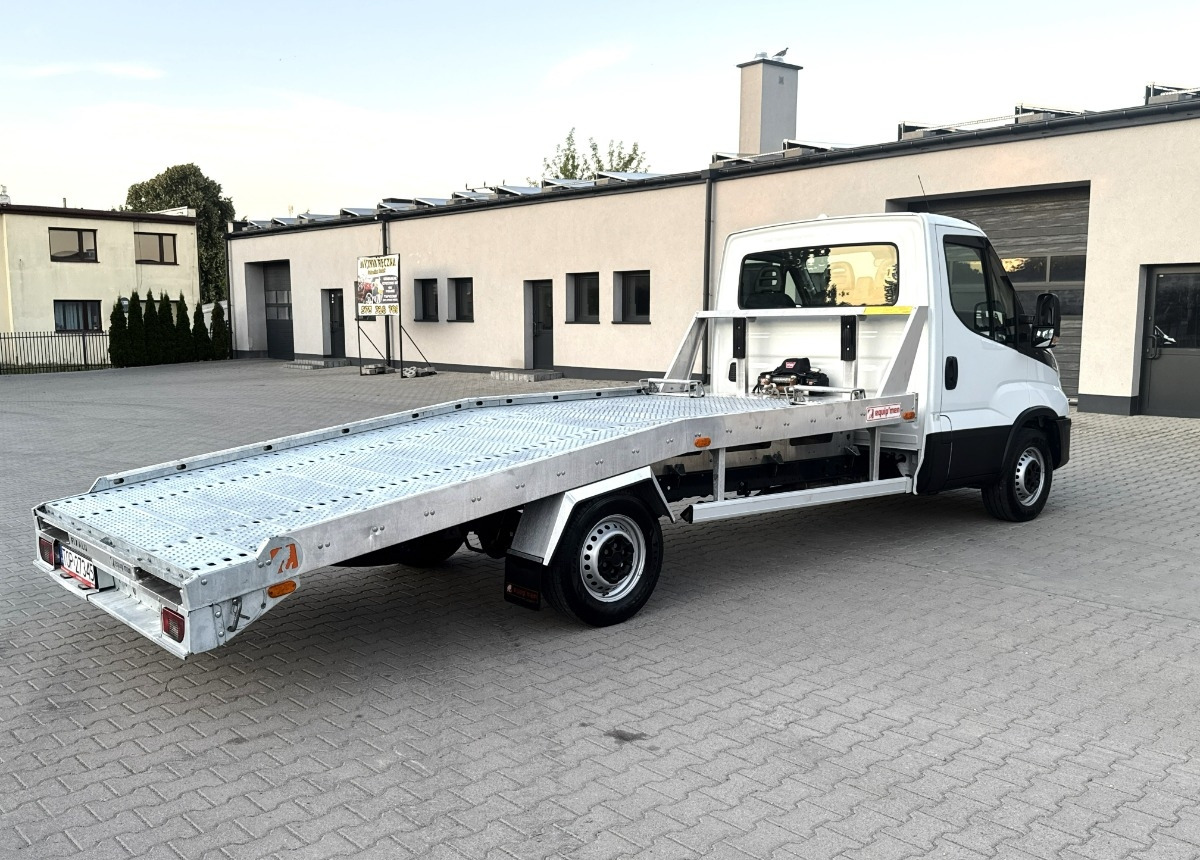 Iveco Daily 3.0 160KM Rok 2022 55 tys km przebiegu AUTOLAWETA Najazd laweta - Kamion za prevoz automobila: slika 3 Iveco Daily 3.0 160KM Rok 2022 55 tys km przebiegu AUTOLAWETA Najazd laweta - Kamion za prevoz automobila: slika 3