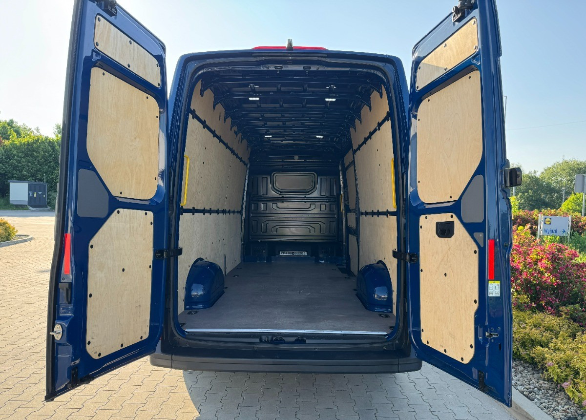 MAN TGE L4H3 XXL 2.0 TDI 140KM Kamera Masaże SalonPL FV23 JAK NOWY - Furgon: slika 5 MAN TGE L4H3 XXL 2.0 TDI 140KM Kamera Masaże SalonPL FV23 JAK NOWY - Furgon: slika 5