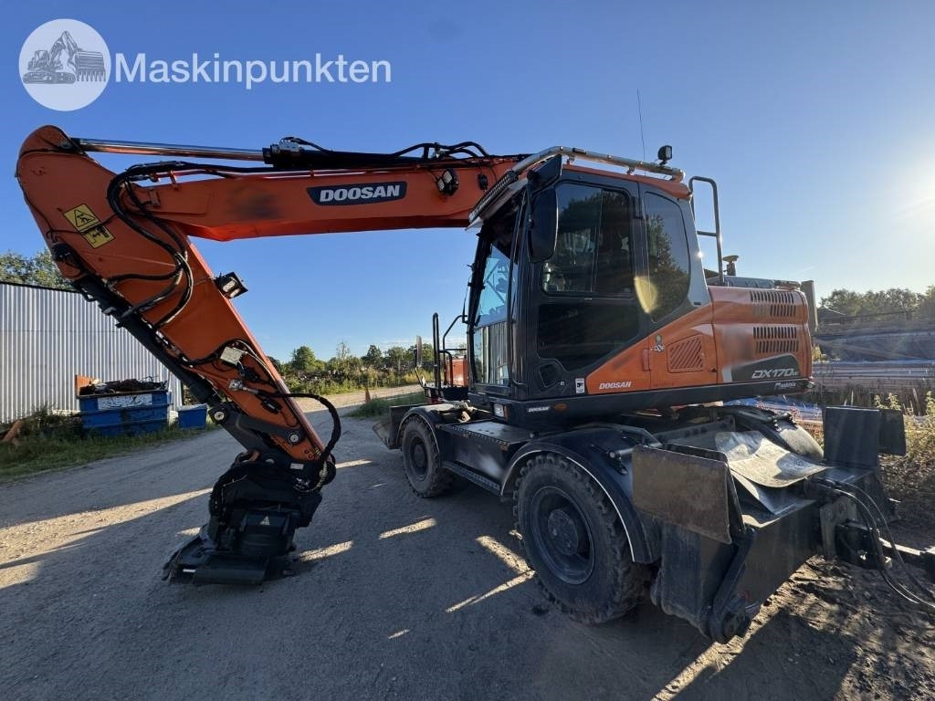 Doosan DX 170 W-5 + Tippvagn + Redskap - Bager točkaš: slika 2 Doosan DX 170 W-5 + Tippvagn + Redskap - Bager točkaš: slika 2
