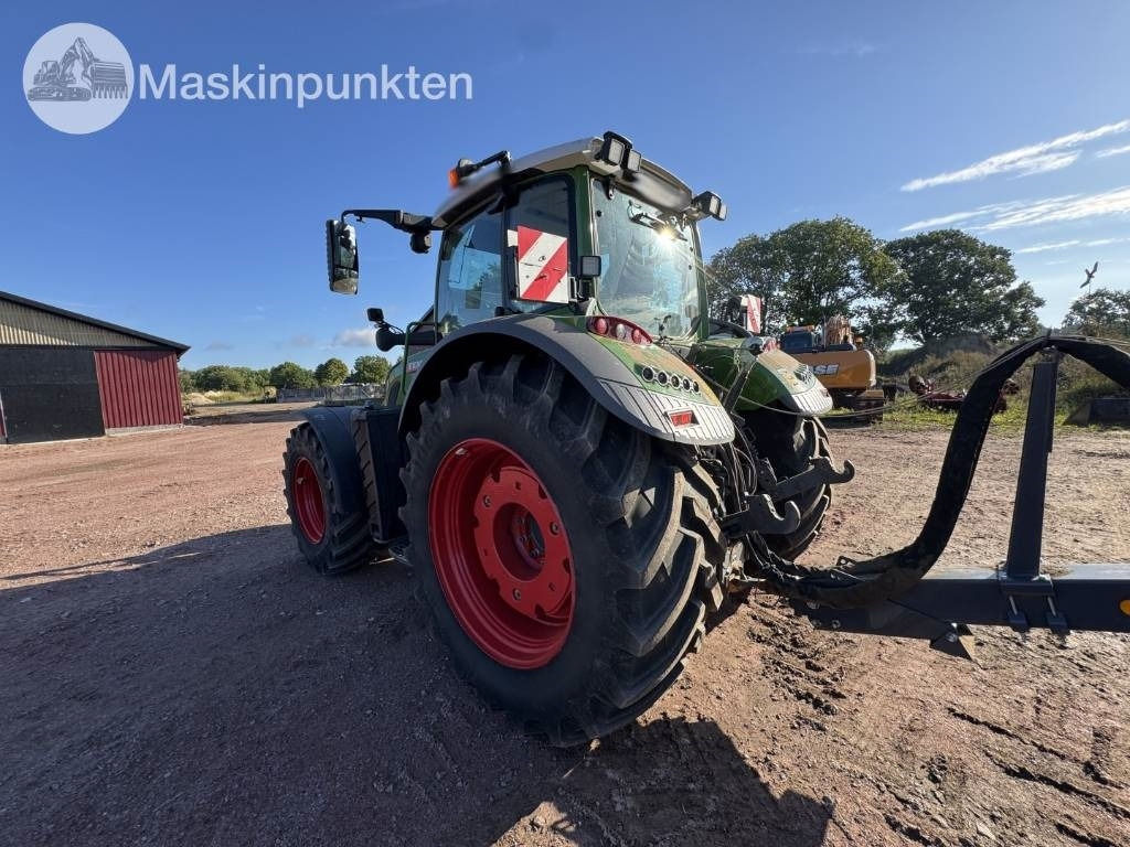 Fendt 724 Vario - Traktor: slika 2 Fendt 724 Vario - Traktor: slika 2