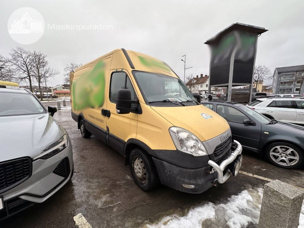Iveco Daily 35 S13 V - Furgon: slika 1 Iveco Daily 35 S13 V - Furgon: slika 1