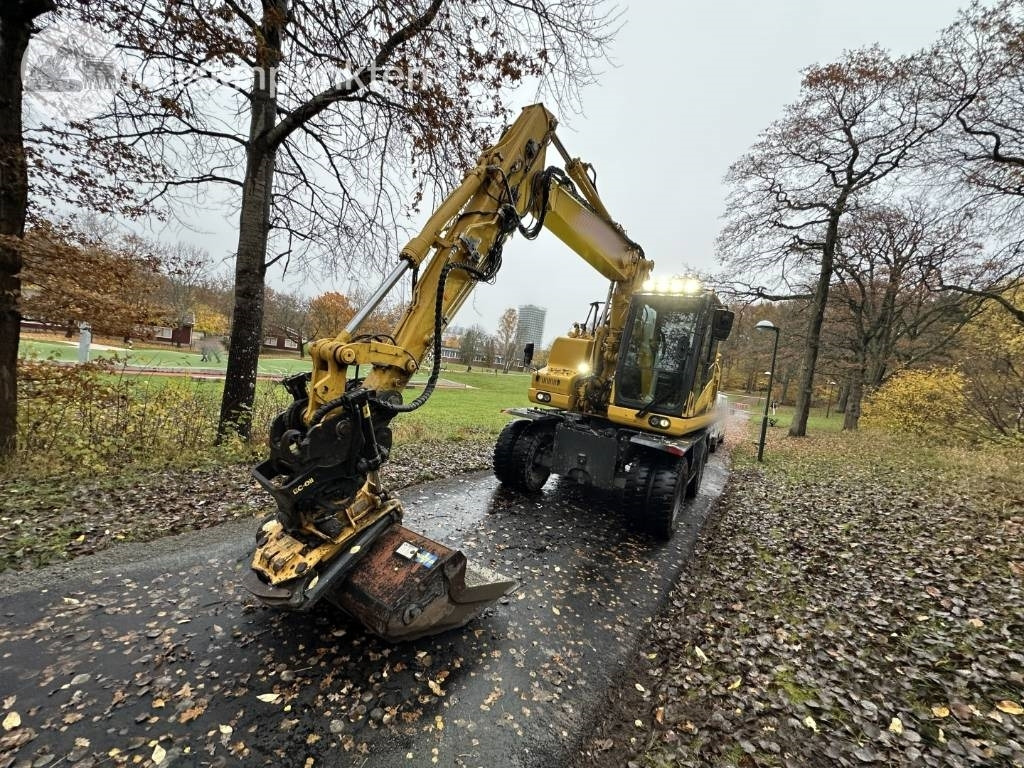 Komatsu PW 148-11 med vagn och redskap - Bager točkaš: slika 2 Komatsu PW 148-11 med vagn och redskap - Bager točkaš: slika 2