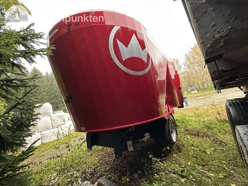 Kverneland Siloking TrailedLine Duo 2218-20 - Prikolica za mešanje stočne hrane: slika 4 Kverneland Siloking TrailedLine Duo 2218-20 - Prikolica za mešanje stočne hrane: slika 4