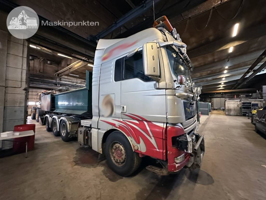 MAN TGX 35.540 - Kamion sa hidrauličnom kukom: slika 2 MAN TGX 35.540 - Kamion sa hidrauličnom kukom: slika 2