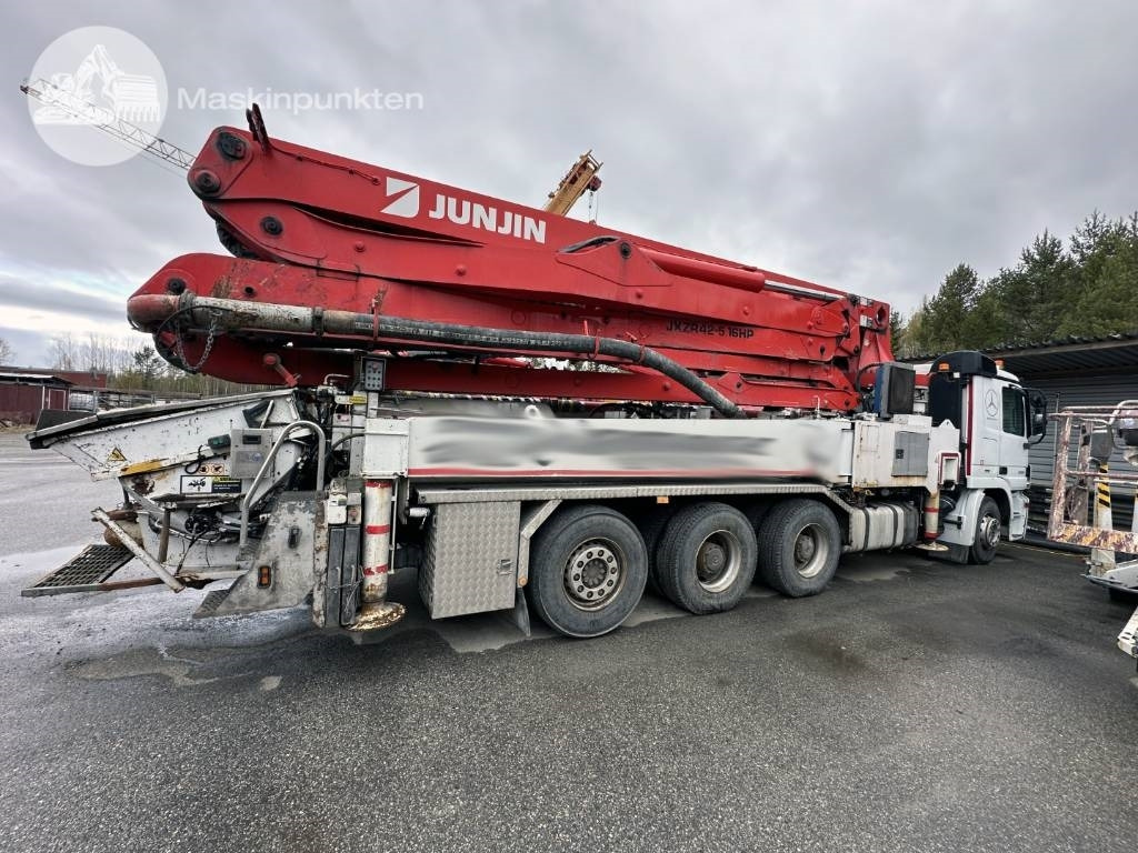 Mercedes-Benz 2651 L 8X4 Junjin jxzr42-5.16hp - Mikser za beton: slika 4 Mercedes-Benz 2651 L 8X4 Junjin jxzr42-5.16hp - Mikser za beton: slika 4