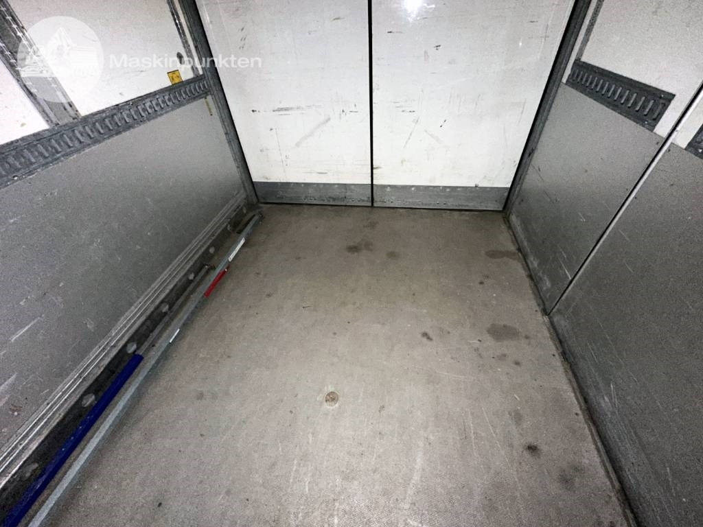 Mercedes-Benz Actros 2545 Mercedes-Benz Actros 2545: slika 50 Mercedes-Benz Actros 2545 Mercedes-Benz Actros 2545: slika 50