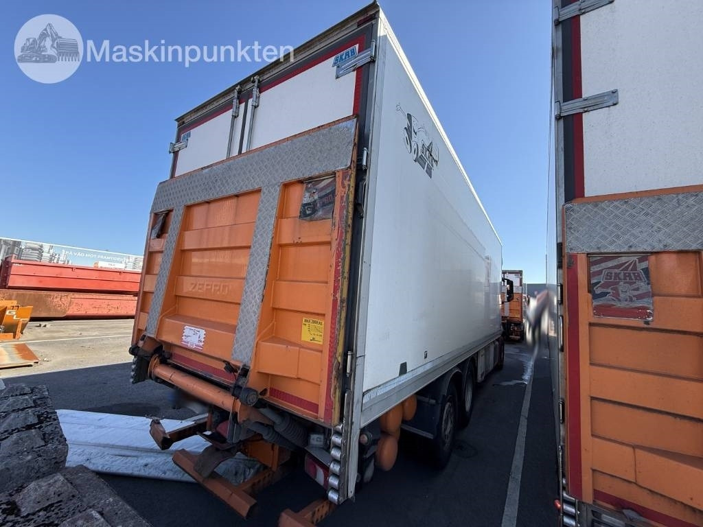 Mercedes-Benz Actros 2551 - Hladnjača: slika 4 Mercedes-Benz Actros 2551 - Hladnjača: slika 4