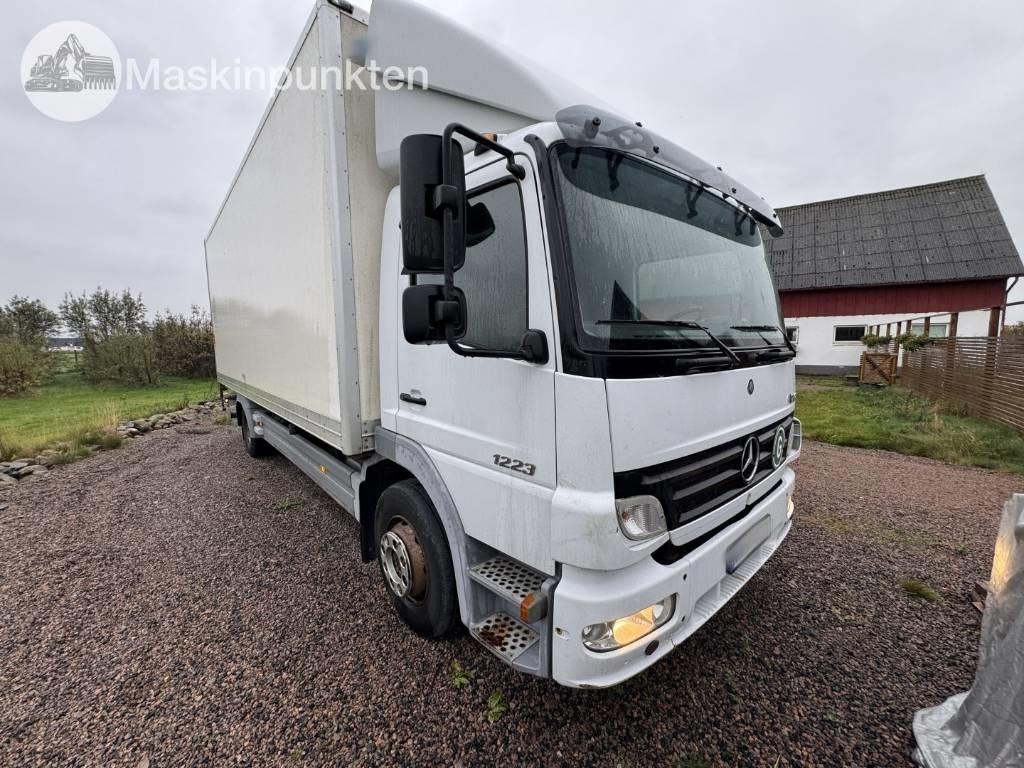 Mercedes-Benz Atego 1223 - Kamion sa zatvorenim sandukom: slika 4 Mercedes-Benz Atego 1223 - Kamion sa zatvorenim sandukom: slika 4