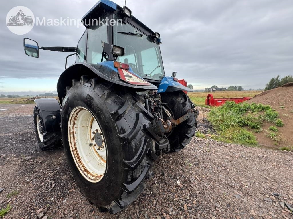 New Holland 8560 - Traktor: slika 2 New Holland 8560 - Traktor: slika 2