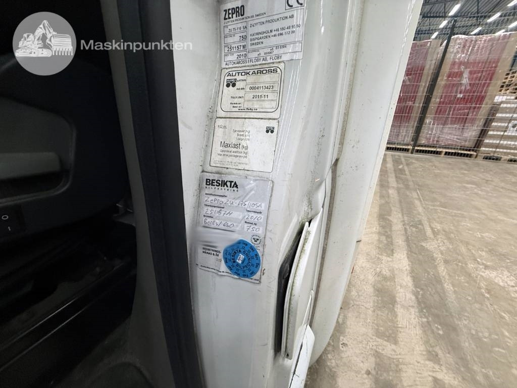 Dostavno vozilo sa zatvorenim sandukom Renault Master 150 DCI: slika 9