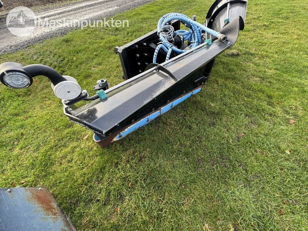 SE Equipment Sweden & Drivex snöplog och sandspridare - Raonik za sneg: slika 4 SE Equipment Sweden & Drivex snöplog och sandspridare - Raonik za sneg: slika 4