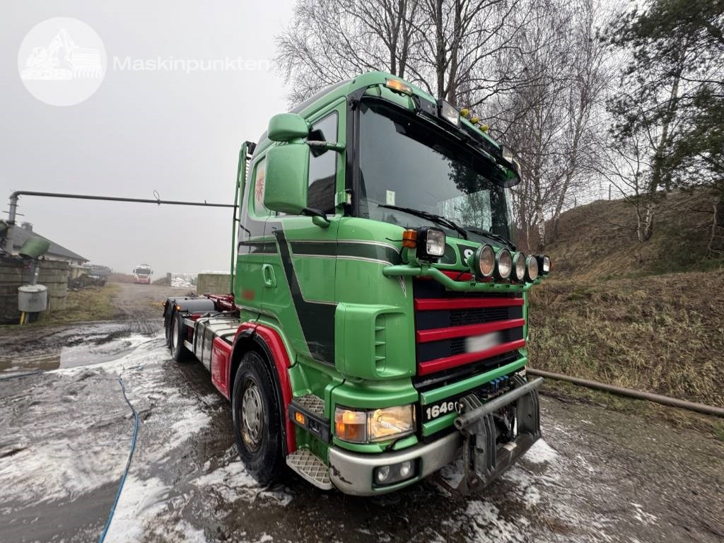 Scania R 164-580 - Kamion sa hidrauličnom kukom: slika 1 Scania R 164-580 - Kamion sa hidrauličnom kukom: slika 1