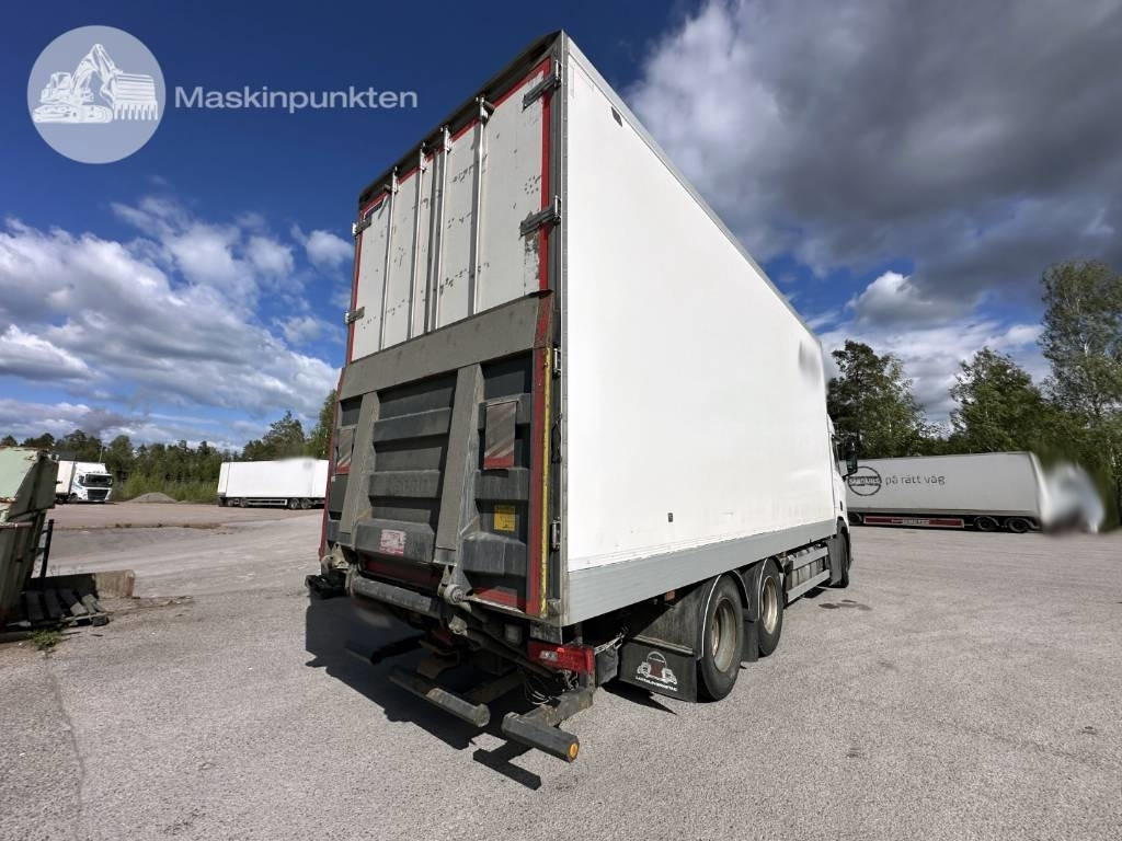 Scania R 520 - Kamion sa zatvorenim sandukom: slika 5 Scania R 520 - Kamion sa zatvorenim sandukom: slika 5